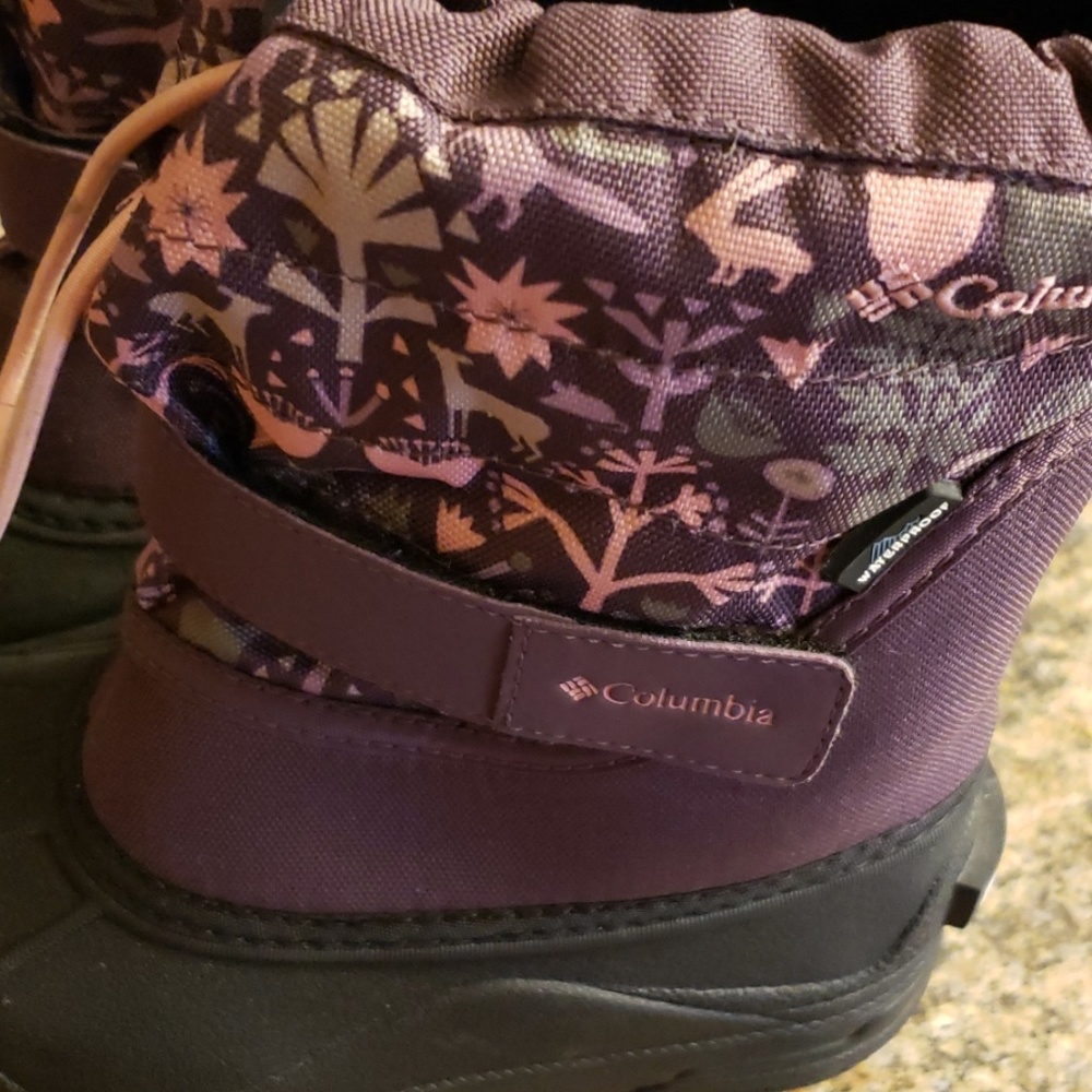 Columbia girls snow boots